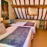 Les De Double Rural 29 Couchages Et 85km De Paris Holiday home Pronleroy