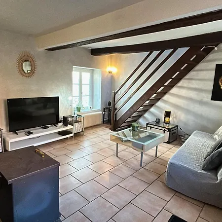 Holiday home Les De Double Rural 29 Couchages Et 85km De Paris Pronleroy