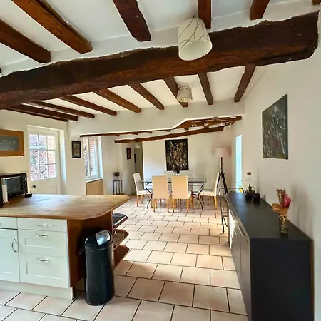 Holiday home Les De Double Rural 29 Couchages Et 85km De Paris *