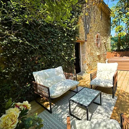 Holiday home Les De Double Rural 29 Couchages Et 85km De Paris Pronleroy